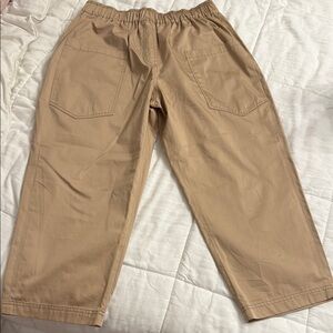New Zara khaki cropped pants with huge pockets